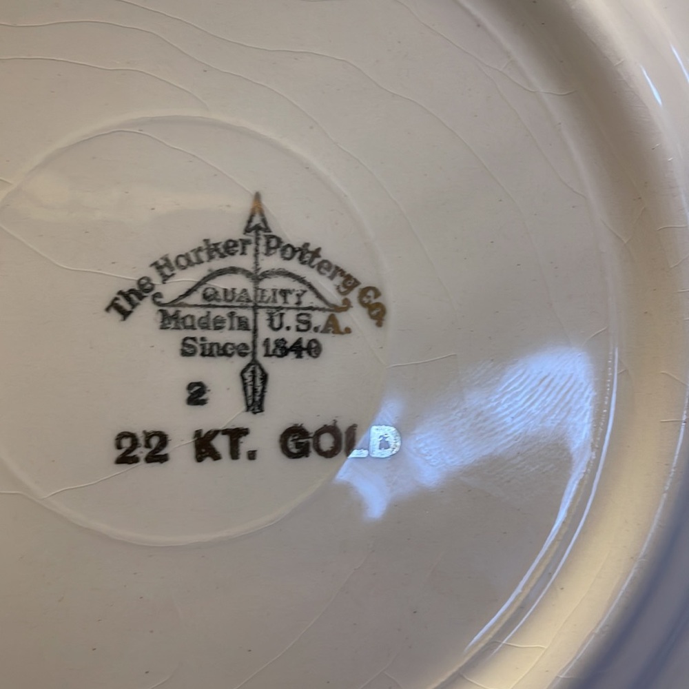 6-desert plates 22 karat gold rimmed approximately 6 inches Vintage - Picture 3 of 3
